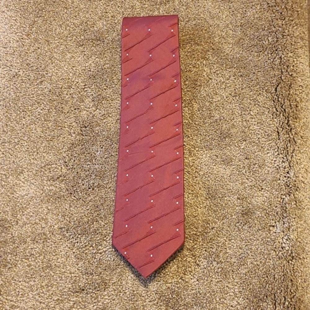 New 100% Silk Necktie - Paris